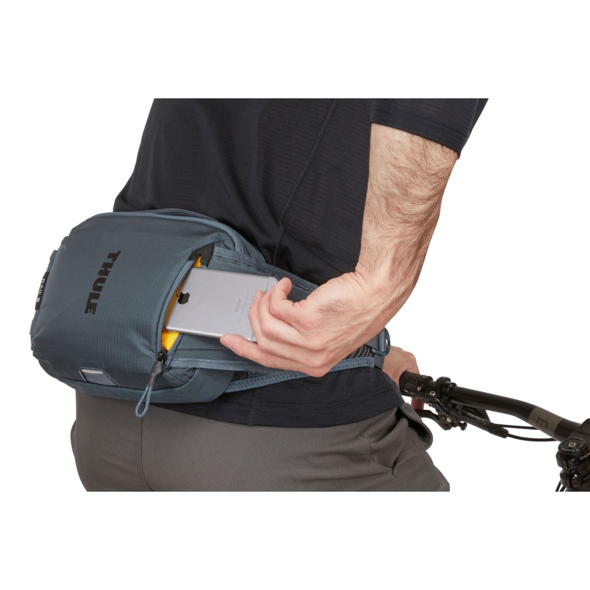 Thule Rail Hip Pack 2L