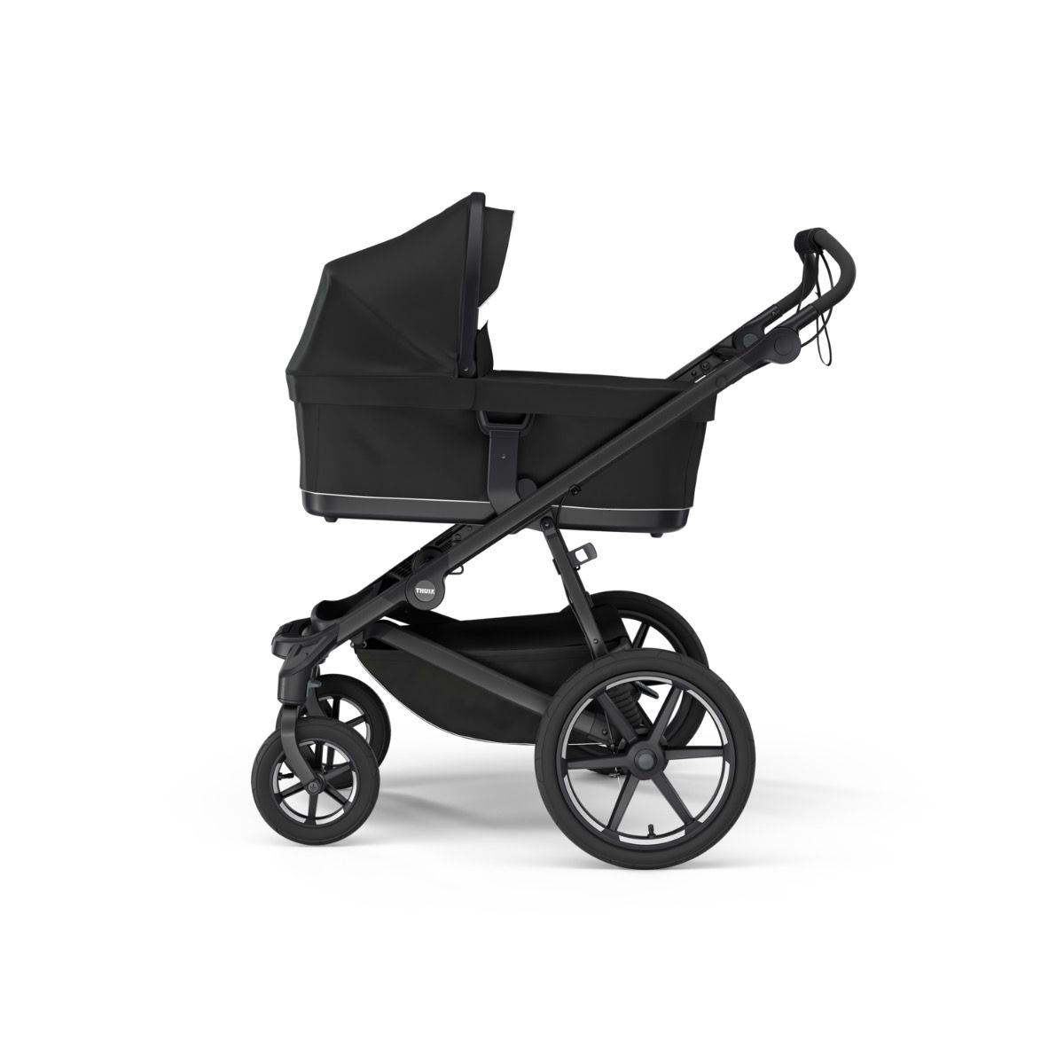 Thule Urban Glide 4 Wheel Bassinet Car Seat Combo